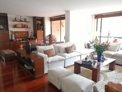 Apartamento de 3 alcobas en venta en Sierras Del Moral, Bogotá, 191 m² · foto 2 de 20