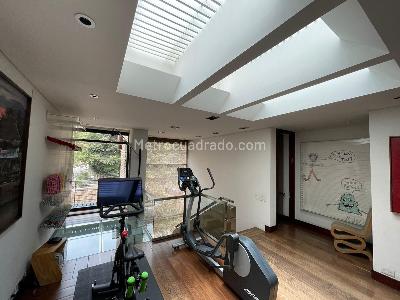 Casa de 4 alcobas en venta en Chico Alto, Bogotá, 450 m² · foto 12 de 20