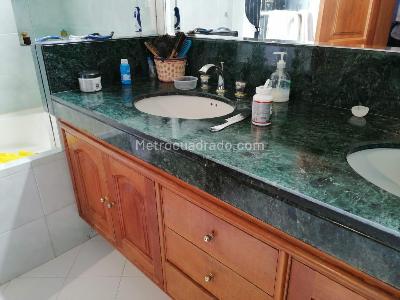 Apartamento de 3 alcobas en venta en Sierras Del Moral, Bogotá, 220 m² · foto 12 de 20