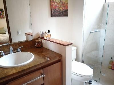 Apartamento de 3 alcobas en venta en Sierras Del Moral, Bogotá, 191 m² · foto 8 de 20