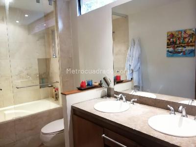 Apartamento de 3 alcobas en venta en Sierras Del Moral, Bogotá, 191 m² · foto 7 de 20