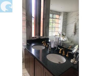 Apartamento de 4 alcobas en venta en Usaquen Cerros, Bogotá, 468 m² · foto 13 de 14