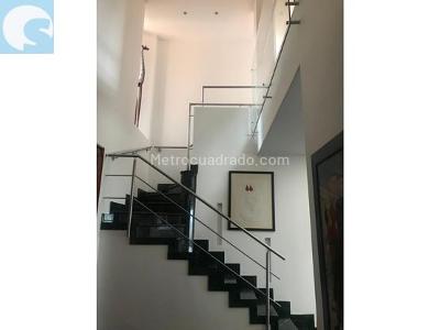 Apartamento de 4 alcobas en venta en Usaquen Cerros, Bogotá, 468 m² · foto 2 de 14