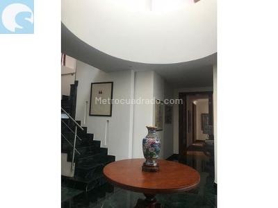 Apartamento de 4 alcobas en venta en Usaquen Cerros, Bogotá, 468 m² · foto 1 de 14