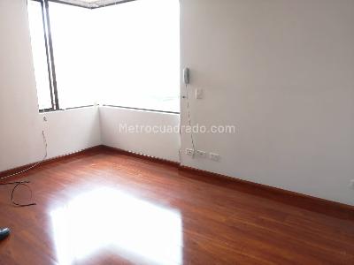 Apartamento de 3 alcobas en venta en Santa Barbara Central, Bogotá, 176 m² · foto 4 de 15
