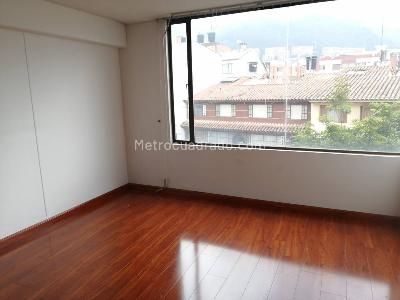 Apartamento de 3 alcobas en venta en Santa Barbara Central, Bogotá, 176 m² · foto 11 de 15