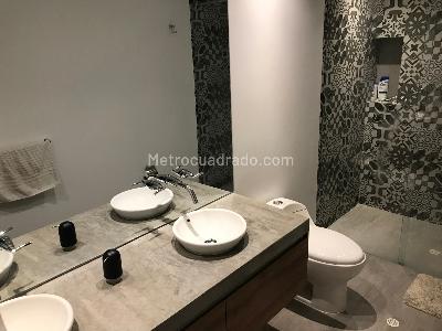Apartamento de 3 alcobas en venta en Bosque De Pinos I, Bogotá, 226 m² · foto 19 de 20