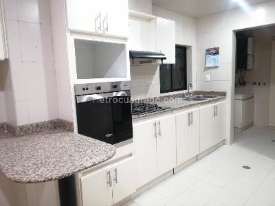 Apartamento de 3 alcobas en venta en Santa Bibiana, Bogotá, 168 m² · foto 10 de 14