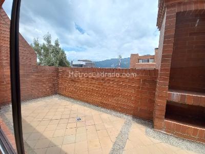 Apartamento de 3 alcobas en venta en Chico Santa Barbara, Bogotá, 117 m² · foto 13 de 16