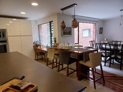 Apartamento de 4 alcobas en venta en Sierras Del Moral, Bogotá, 256 m² · foto 11 de 18