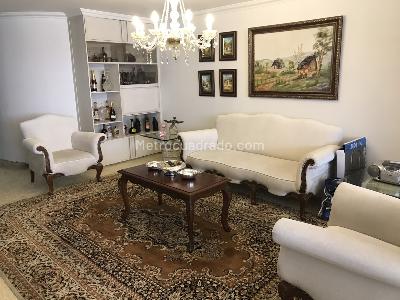 Apartamento de 3 alcobas en venta en Los Rosales, Bogotá, 184 m² · foto 9 de 17