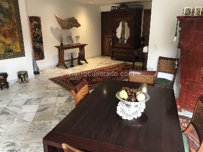 Apartamento de 3 alcobas en venta en Los Rosales, Bogotá, 198 m² · foto 10 de 18