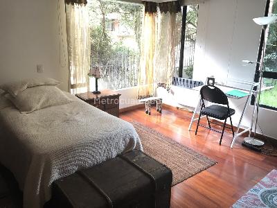 Apartamento de 3 alcobas en venta en Los Rosales, Bogotá, 198 m² · foto 4 de 18