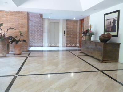 Apartamento de 2 alcobas en venta en Bosque Medina, Bogotá, 213 m² · foto 3 de 20