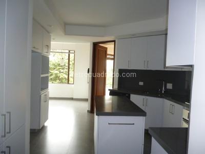 Apartamento de 4 alcobas en venta en Bosque Medina, Bogotá, 247 m² · foto 8 de 20