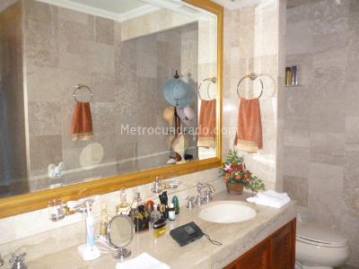 Apartamento de 3 alcobas en venta en Bosque Medina, Bogotá, 232 m² · foto 12 de 16