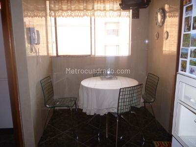 Apartamento de 3 alcobas en venta en Bosque Medina, Bogotá, 232 m² · foto 8 de 16