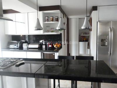 Apartamento de 4 alcobas en venta en Bosque Medina, Bogotá, 342 m² · foto 10 de 20