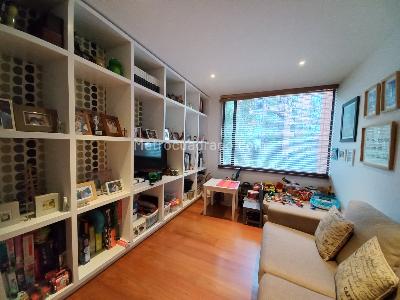 Apartamento de 3 alcobas en venta en Sierras Del Moral, Bogotá, 209 m² · foto 9 de 20