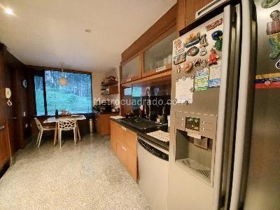 Apartamento de 3 alcobas en venta en Sierras Del Moral, Bogotá, 209 m² · foto 16 de 20