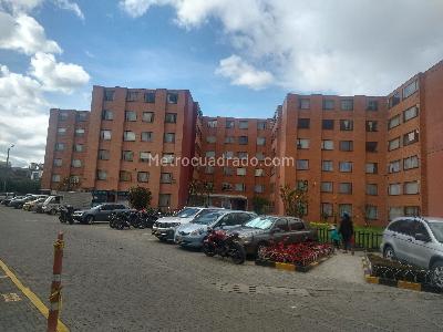 Apartamento en venta en Villa Gladys, Bogotá · foto 2 de 13