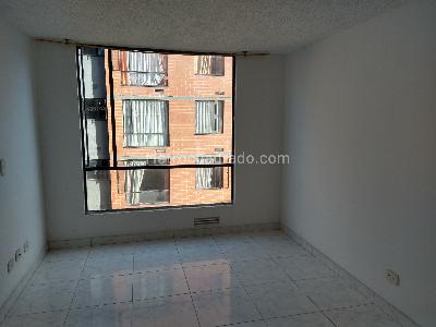 Apartamento de 3 alcobas en venta en Parque Campestre, Soacha, 45 m² · foto 3 de 20