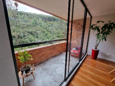 Apartamento de 3 alcobas en venta en Sierras Del Moral, Bogotá, 209 m² · foto 11 de 19