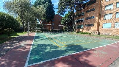 Casa de 3 alcobas en venta en Santa Coloma, Bogotá, 192 m² · foto 17 de 20