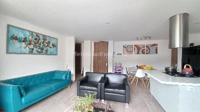 Apartamento de 3 alcobas en venta en Santa Barbara, Bogotá, 106 m² · foto 3 de 20