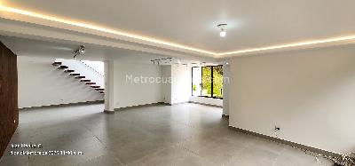 Casa de 3 alcobas en venta en Floresta De La Sabana, Bogotá, 512 m² · foto 2 de 20