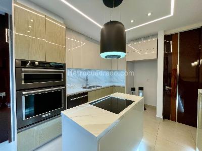 Apartamento de 3 alcobas en venta en Cerros De Suba, Bogotá, 241 m² · foto 9 de 20