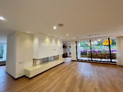 Apartamento de 3 alcobas en venta en Cerros De Suba, Bogotá, 241 m² · foto 12 de 20