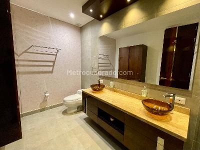 Apartamento de 3 alcobas en venta en Cerros De Suba, Bogotá, 241 m² · foto 4 de 20
