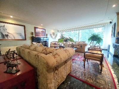Apartamento de 4 alcobas en venta en Sierras Del Moral, Bogotá, 392 m² · foto 4 de 19