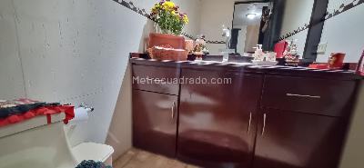 Casa de 3 alcobas en venta en Santa Coloma, Bogotá, 191 m² · foto 7 de 20