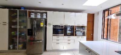 Apartamento de 4 alcobas en venta en Sierras Del Moral, Bogotá, 375 m² · foto 3 de 20