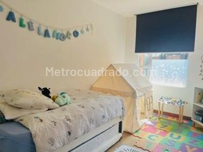 Apartamento de 3 alcobas en venta en La Cabrera, Bogotá, 220 m² · foto 9 de 20