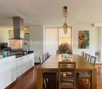 Apartamento de 3 alcobas en venta en La Cabrera, Bogotá, 220 m² · foto 8 de 20