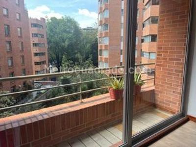 Apartamento de 3 alcobas en venta en La Cabrera, Bogotá, 220 m² · foto 10 de 20