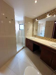 Apartamento de 3 alcobas en venta en Bella Vista Norte, Bogotá, 176 m² · foto 6 de 15