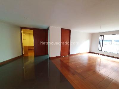 Apartamento de 3 alcobas en venta en Bella Vista Norte, Bogotá, 176 m² · foto 7 de 15