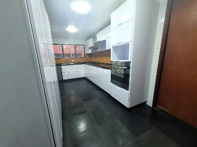 Apartamento de 3 alcobas en venta en Bella Vista Norte, Bogotá, 176 m² · foto 14 de 15
