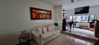Casa de 3 alcobas en venta en Cedro Golf, Bogotá, 220 m² · foto 9 de 20