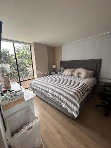 Apartamento de 3 alcobas en venta en Santa Barbara Occidental, Bogotá, 106 m² · foto 16 de 19