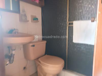 Casa de 5 alcobas en venta en Fontibon Bohios, Bogotá, 260 m² · foto 4 de 15