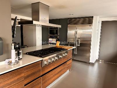 Apartamento en venta en El Chico, Bogotá · foto 2 de 20