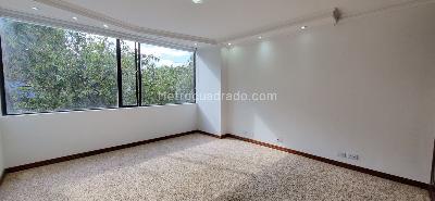 Apartamento en venta en Chico Norte, Bogotá · foto 3 de 17