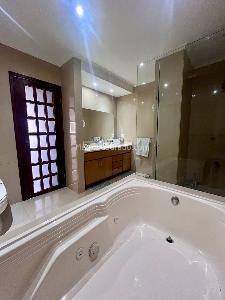 Apartamento de 3 alcobas en venta en Santa Barbara Alta, Bogotá, 280 m² · foto 3 de 20