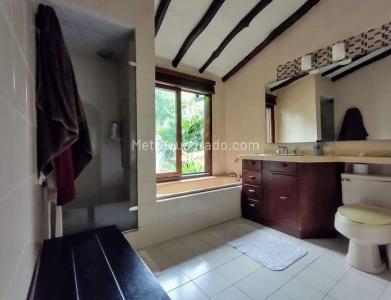 Casa de 4 alcobas en venta en Aparco San Francisco, Ibagué · foto 15 de 20