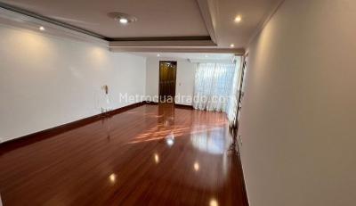 Casa de 3 alcobas en venta en Santa Barbara Alta, Bogotá, 594 m² · foto 13 de 20